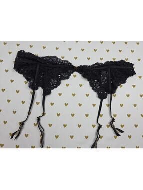 Victorias Secret Lace VERY SEXY Black Medium Large Garter Belt Straps Lingerie